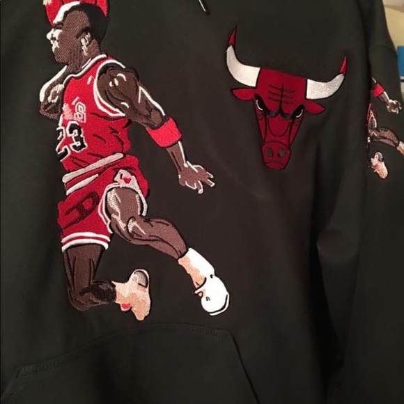 Clothes - Picture 10 of 16